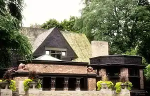 Image 20A street view of the Frank Lloyd Wright Home and Studio in Oak Park.  Wright built the house in 1889 and added the Studio and Connecting Corridor in 1898. The Frank Lloyd Wright Preservation Trust has restored the property to its appearance in 1909, the last year the architect lived there with his family. Photo credit: User:Banewson (from Portal:Illinois/Selected picture)